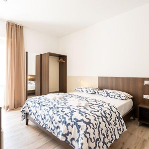 La Perla Del Mare Rooms